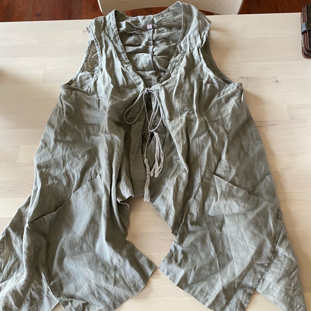 Sleeveless Olive Green Women's Top